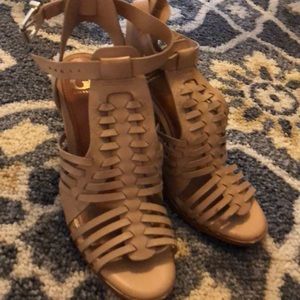 Gianni Bini Block Wedges size 8 1/2!